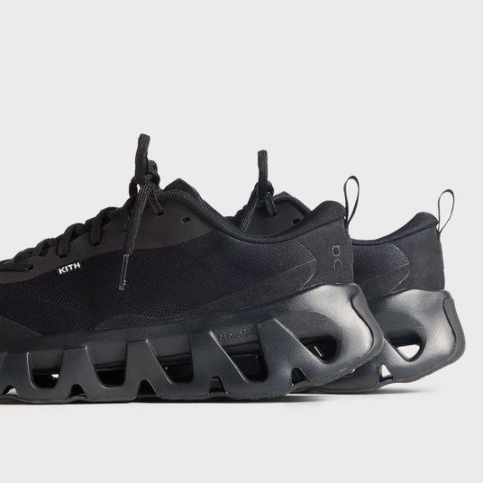 Kith for On K-Tech 1 ブラックスニーカー Kith for On K-Tech 1 - Ofkross